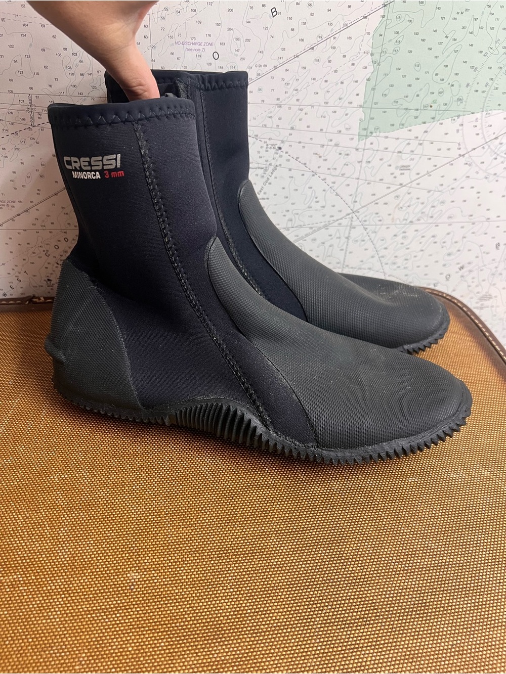Used Cressi 3mm Minorca Long Water Sport Boots Size: 10 Men 11 Women EU 33/34